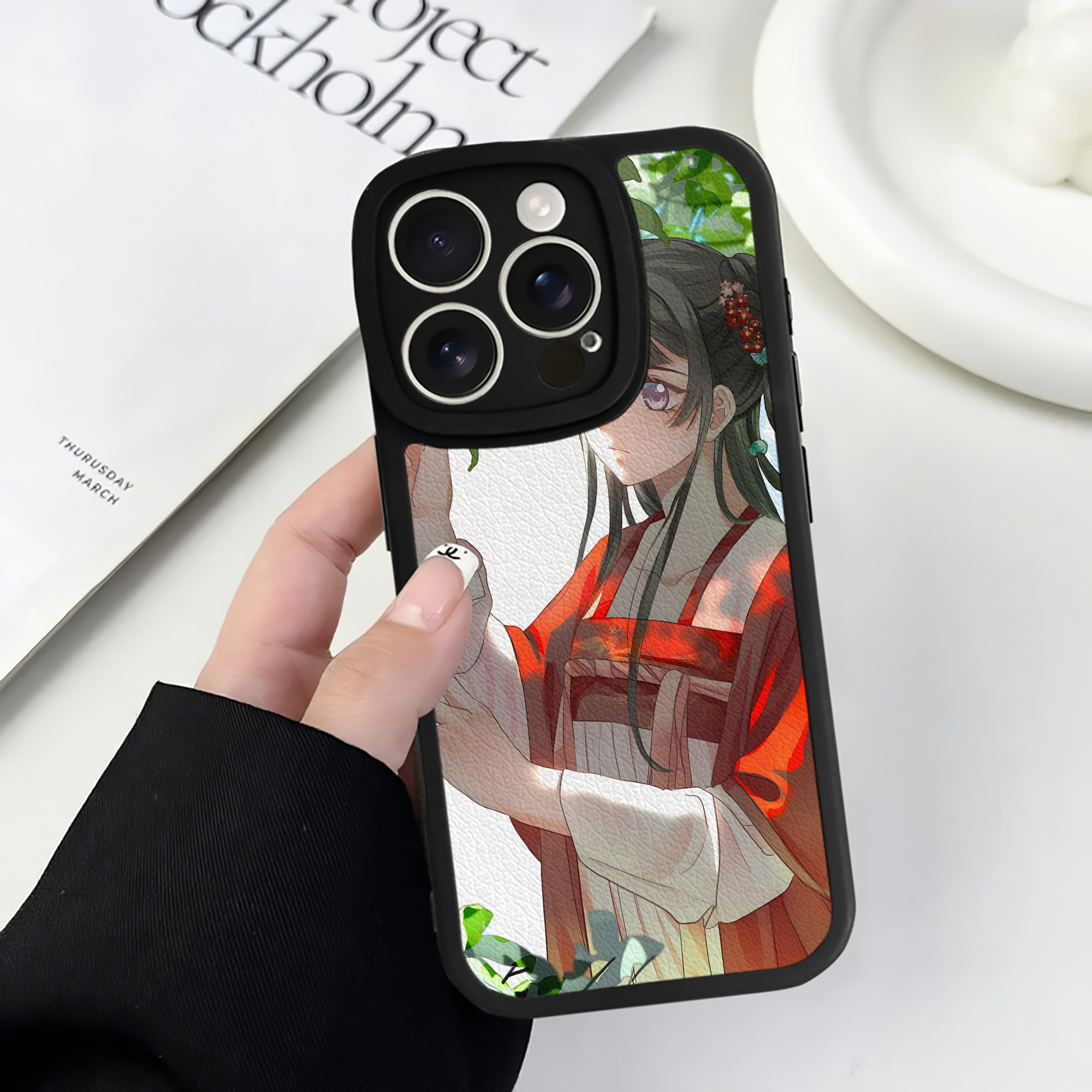（画像用） 薬屋のひとりごと The Apothecary Diaries 【iPhone 16シリーズ対応】シリコンスマホケース（レザー調） 材質：シリコン
